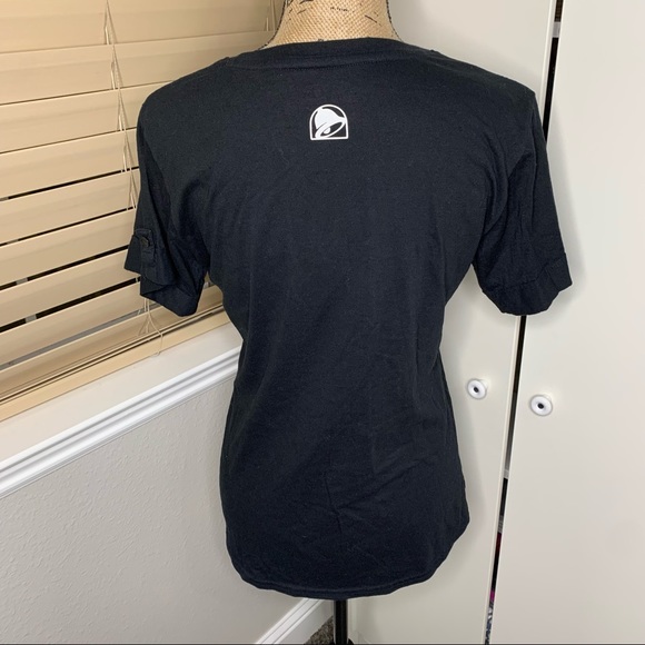 Women’s Taco Bell Bell Graphic T-Shirt - Picture 5 of 9